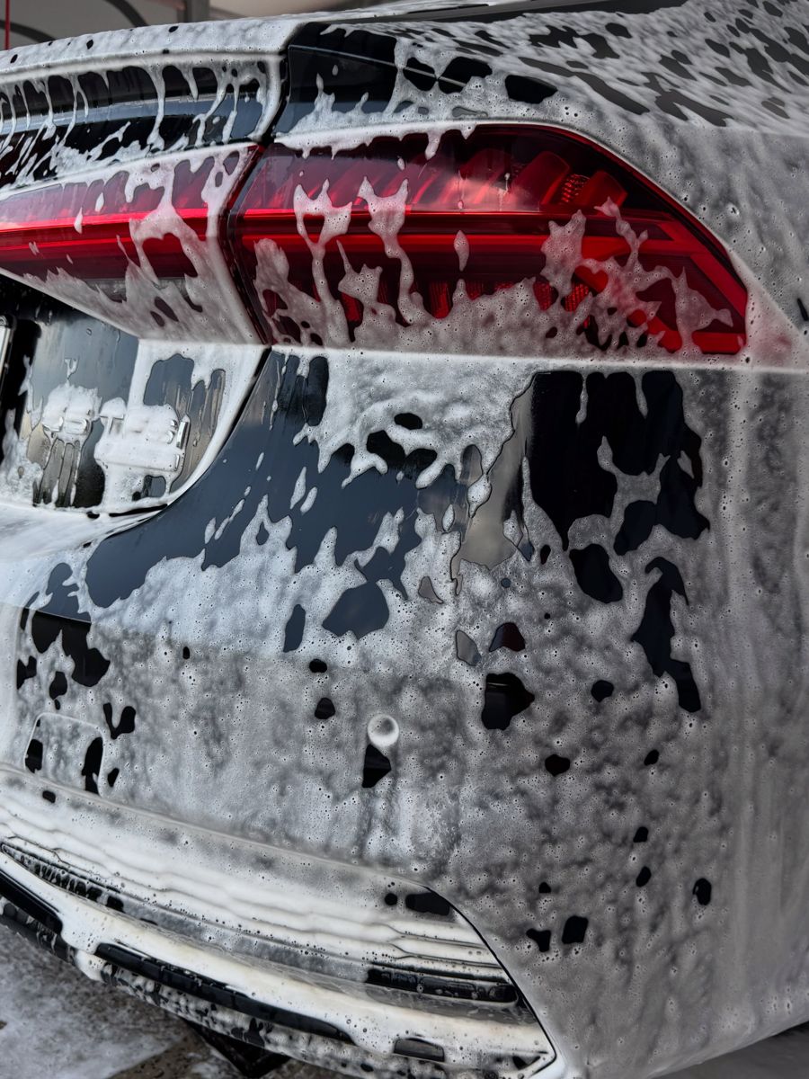 Audi A7 galas, padengtas aktyvinėmis putomis